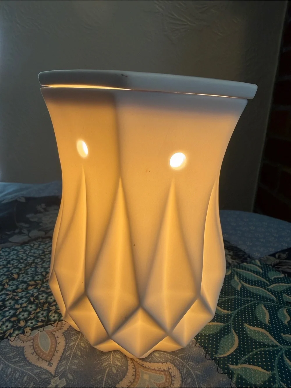 ✨ Scentsy Alabaster Full-Size Warmer